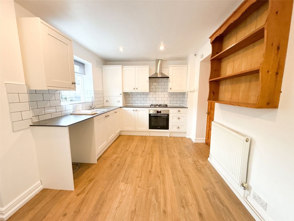 Property photo 2 of 17 Kitchen