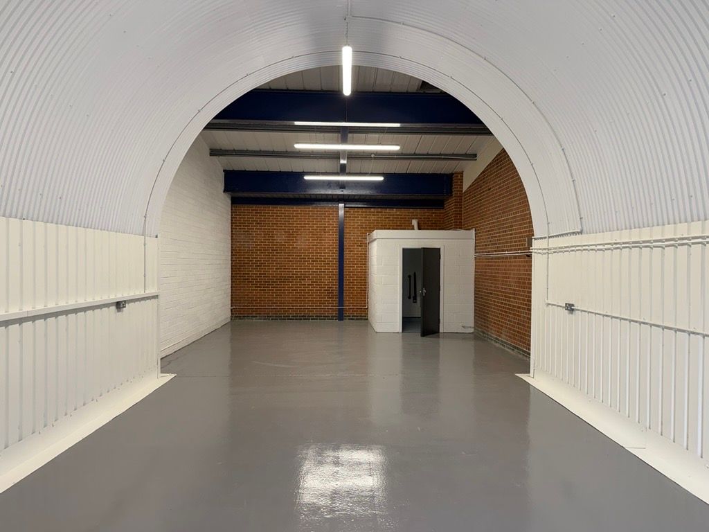 Property photo 1 of 3 An Empty Arch With Lining
