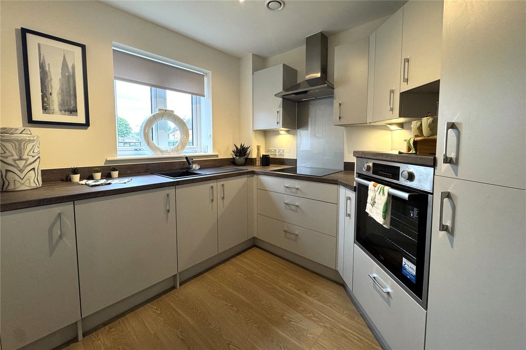 Property photo 3 of 19 Picture No. 30