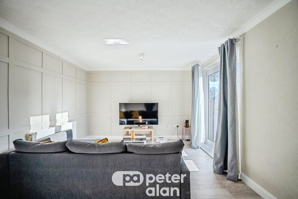 Property photo 3 of 25