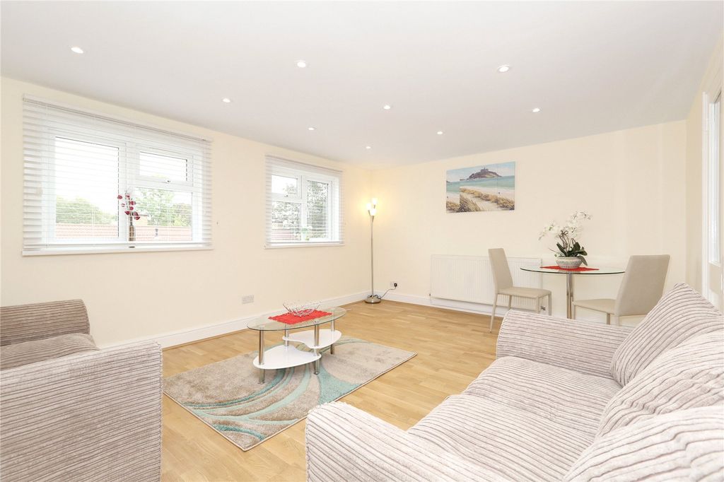 Property photo 2 of 8 Picture No. 06