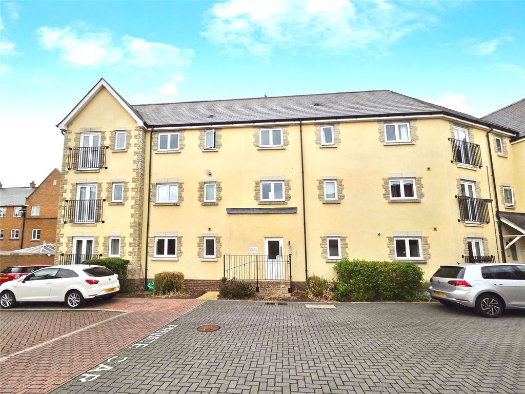 Property photo 1 of 8 Picture No. 24