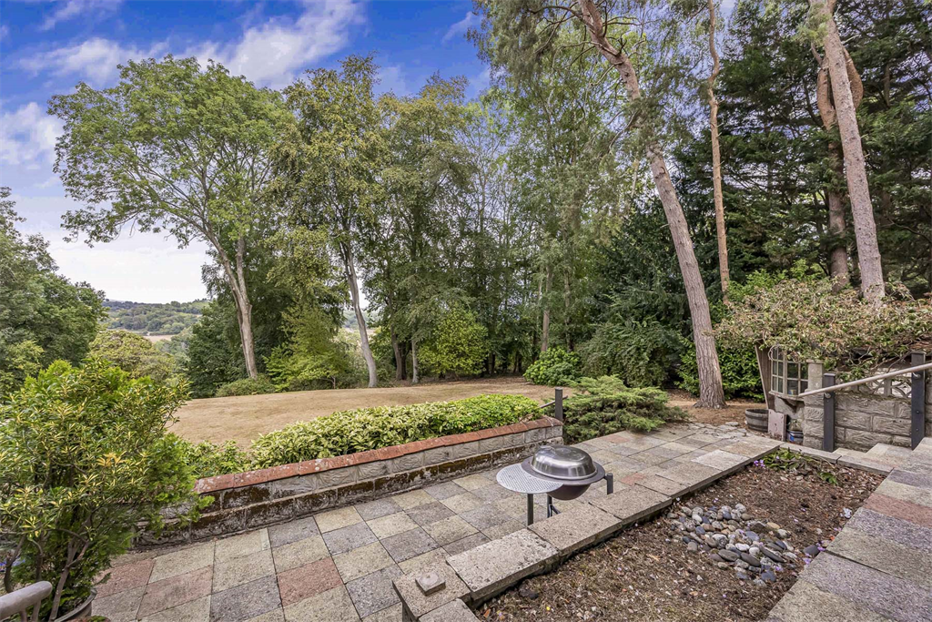 Property photo 3 of 31