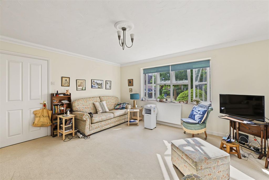 Property photo 3 of 12 Arcadian-Court-09.Jpg
