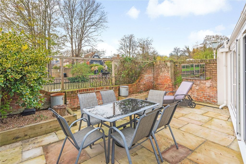 Property photo 2 of 28 Picture No. 39