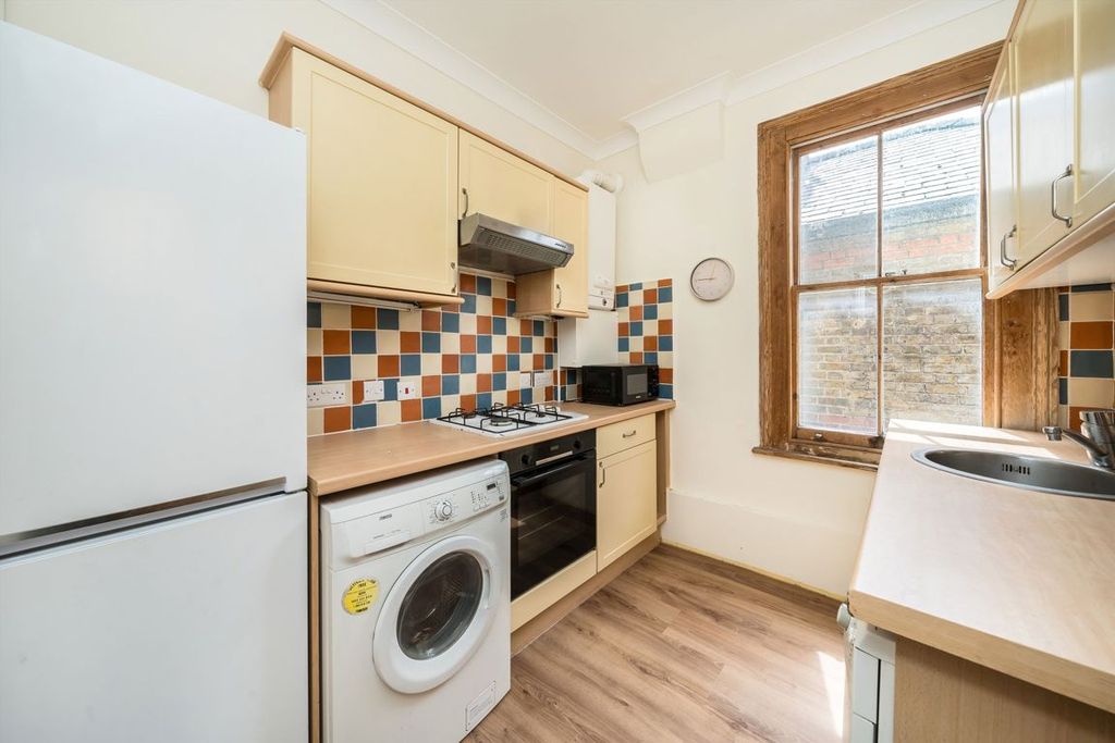 Property photo 3 of 5