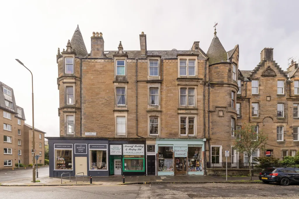 Apartment in Edinburgh, Marchmont - View 3