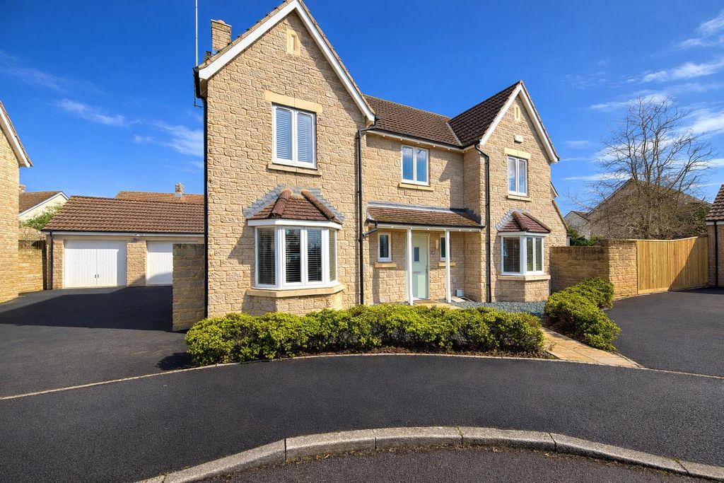 Property photo 1 of 23