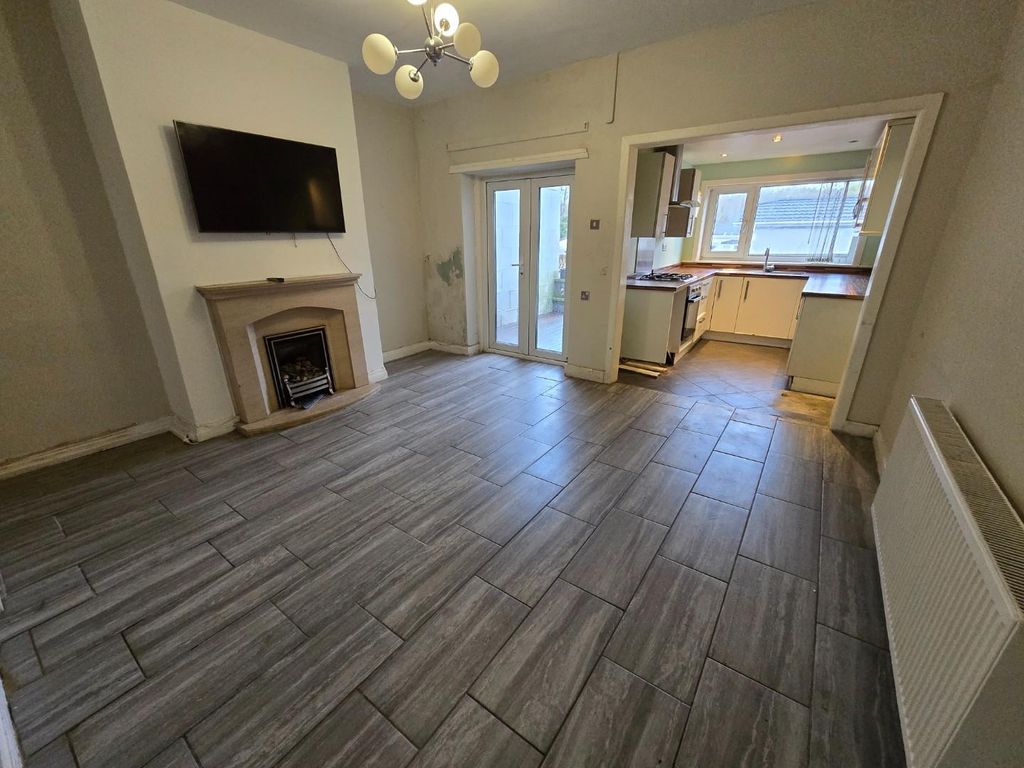 Property photo 3 of 11 Rear Reception Room