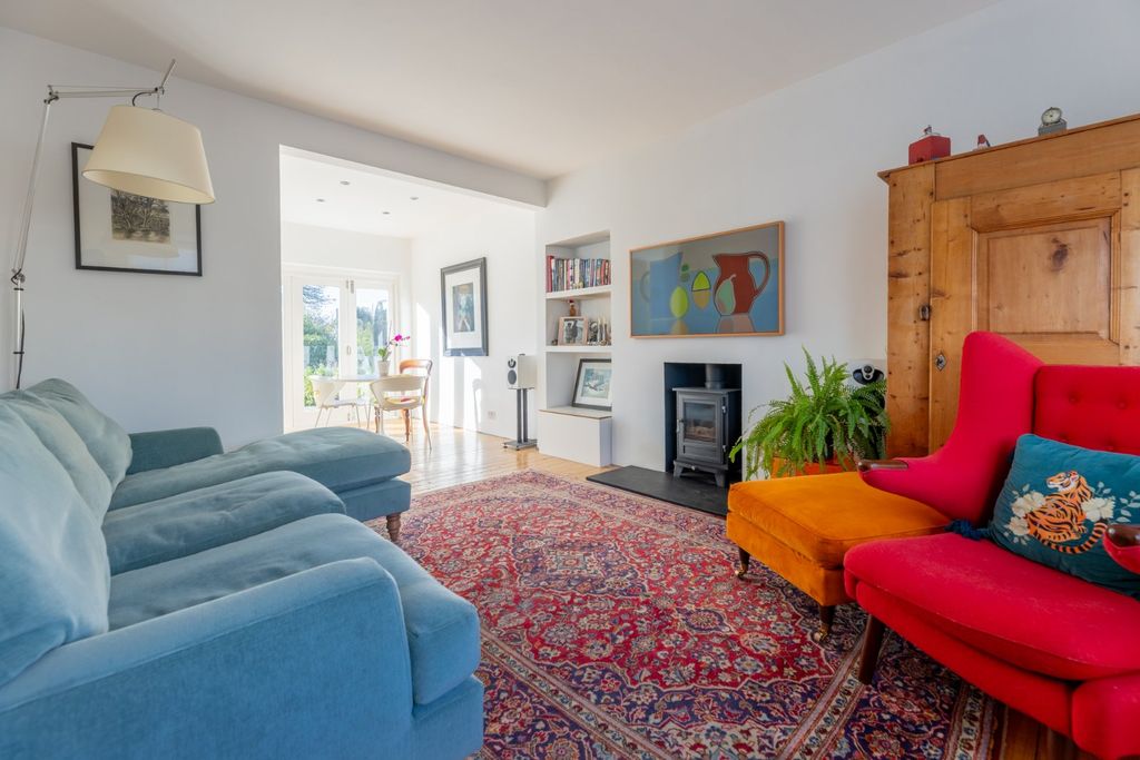 Property photo 2 of 32 Picture No. 36