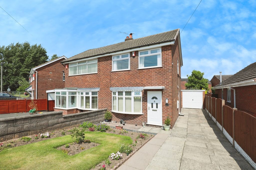 Property photo 1 of 15