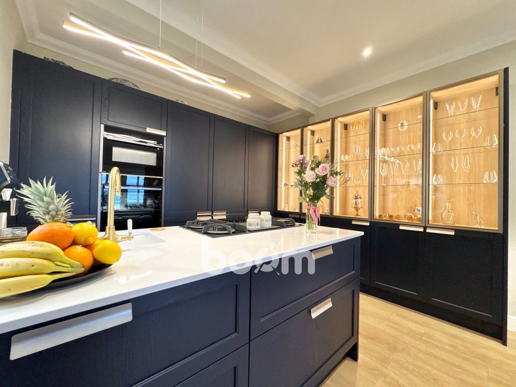 Property photo 2 of 44 Img_3166