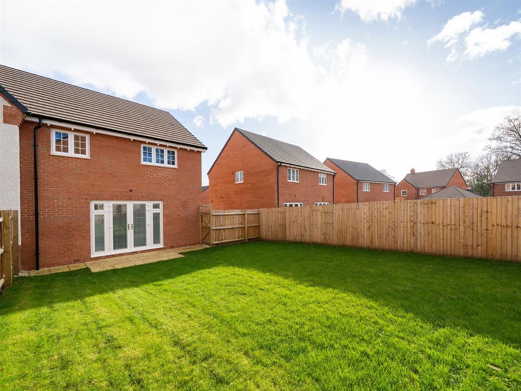 Property photo 2 of 14 Rear Garden