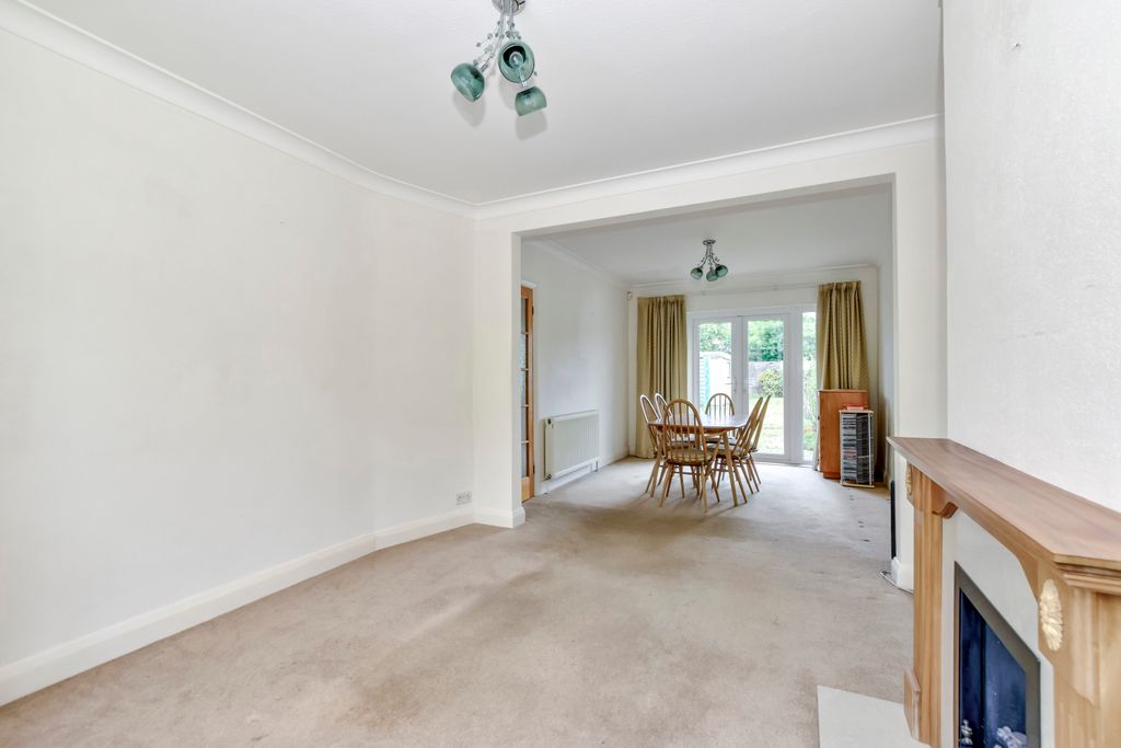 Property photo 3 of 18