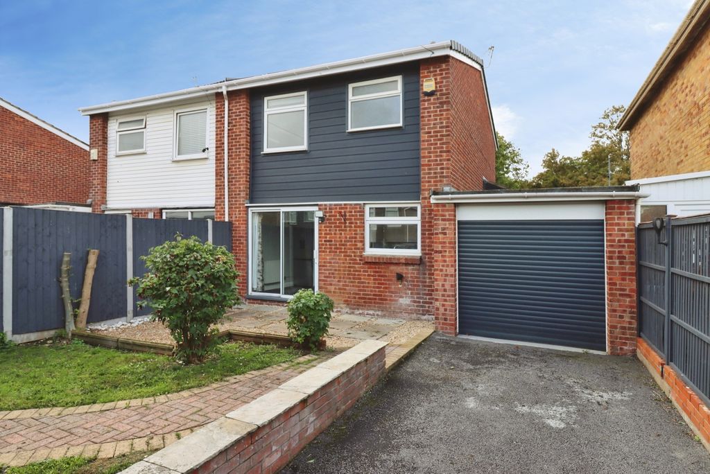 Property photo 1 of 16 Pbox-Img.Jpg