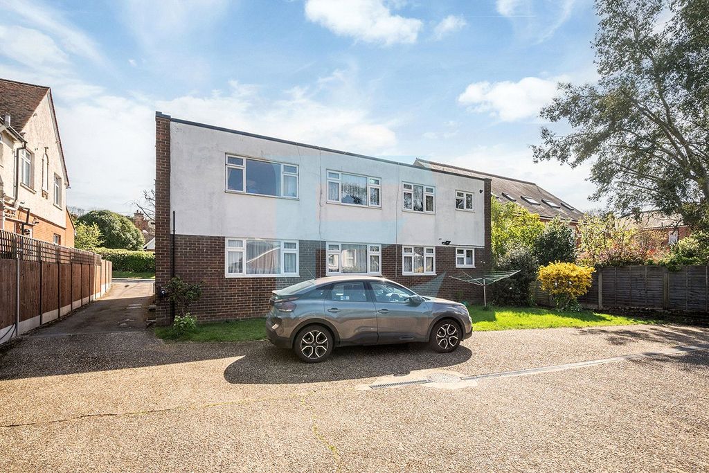 Property photo 3 of 15 Picture No. 17