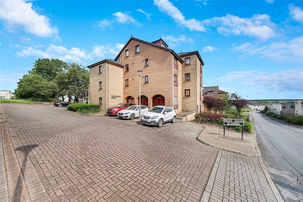 Property photo 1 of 17 Picture No. 04