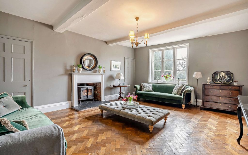 Property photo 3 of 63 Drawing Room