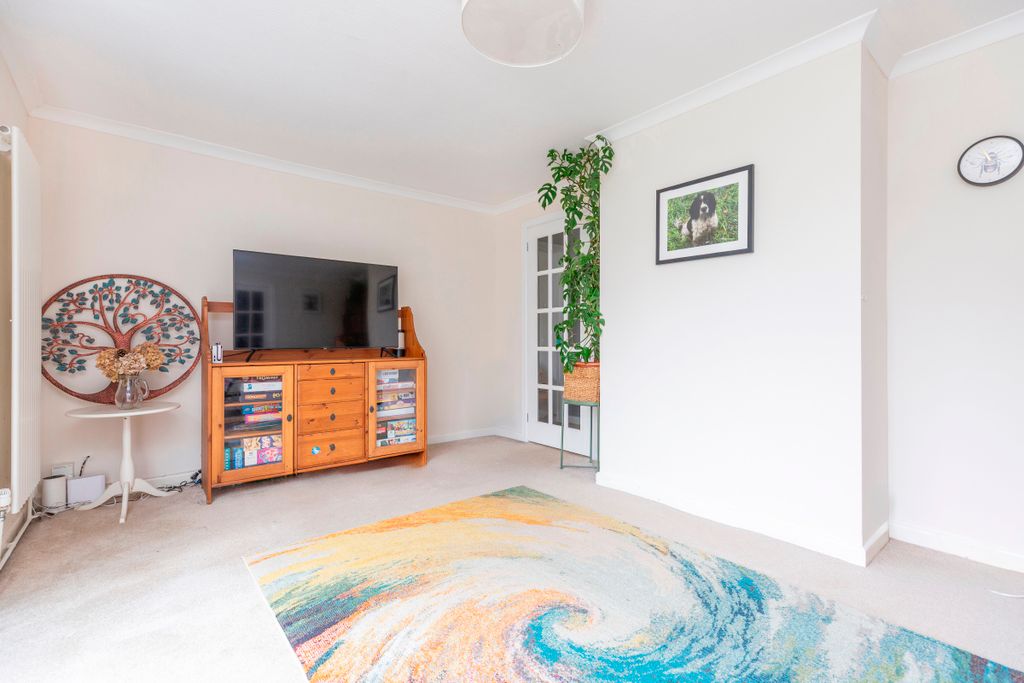 Property photo 3 of 16