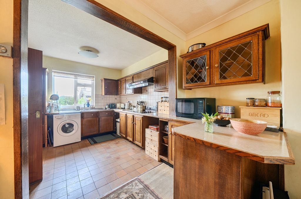 Property photo 2 of 27 1462772-12-6A0679...