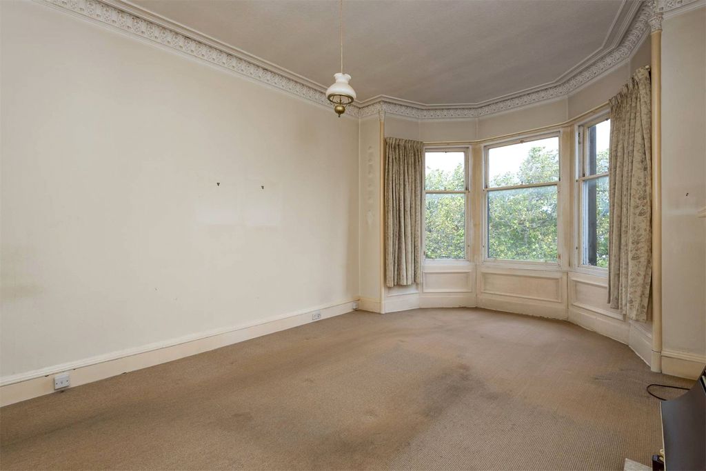 Property photo 3 of 20 Picture No. 12