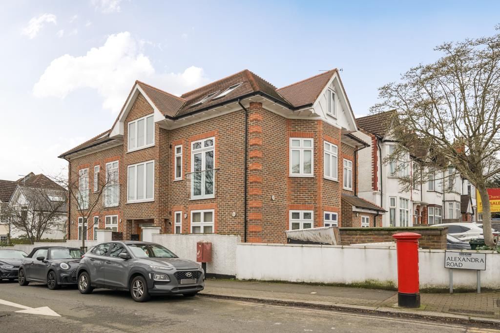 Property photo 1 of 13 External View