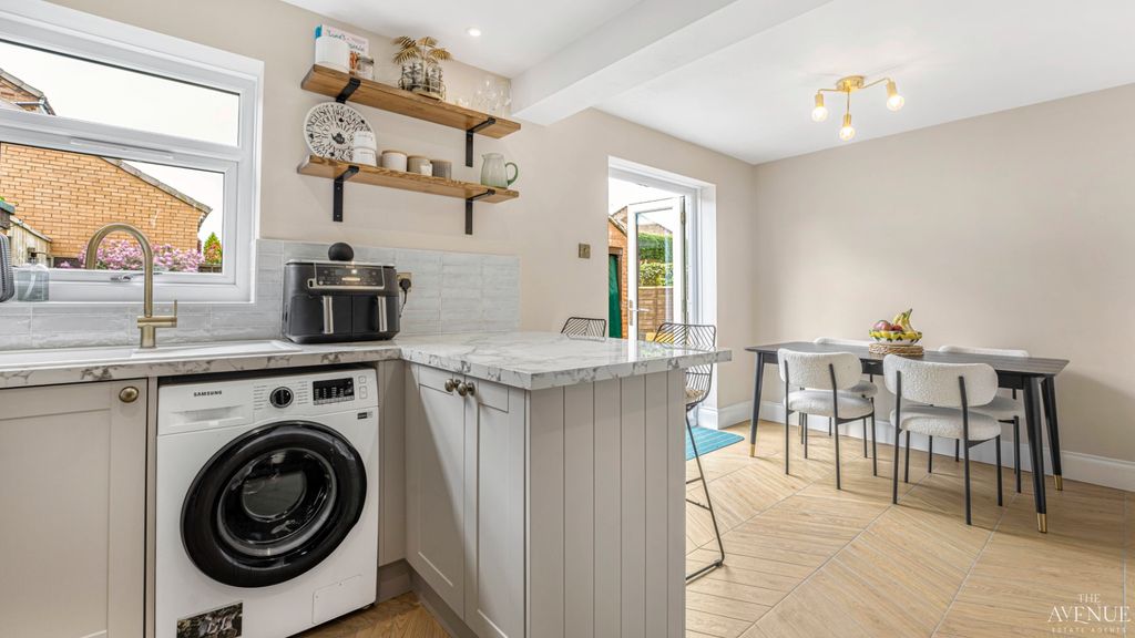 Property photo 3 of 22 5085266