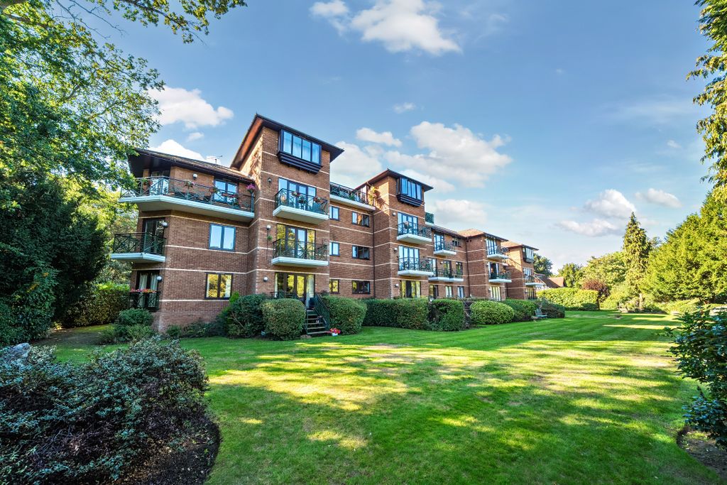 Property photo 1 of 11