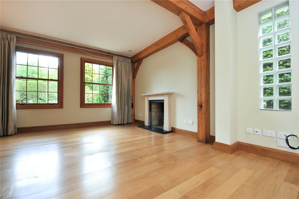 Property photo 3 of 8 Reception Room