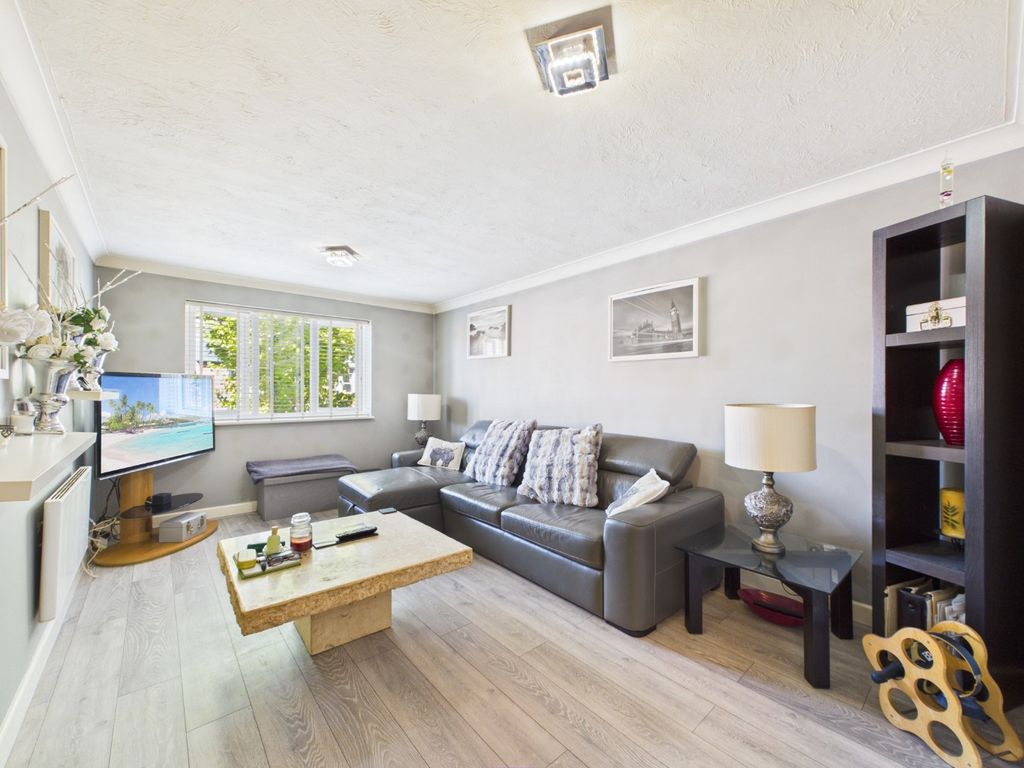 Property photo 1 of 12 5096611