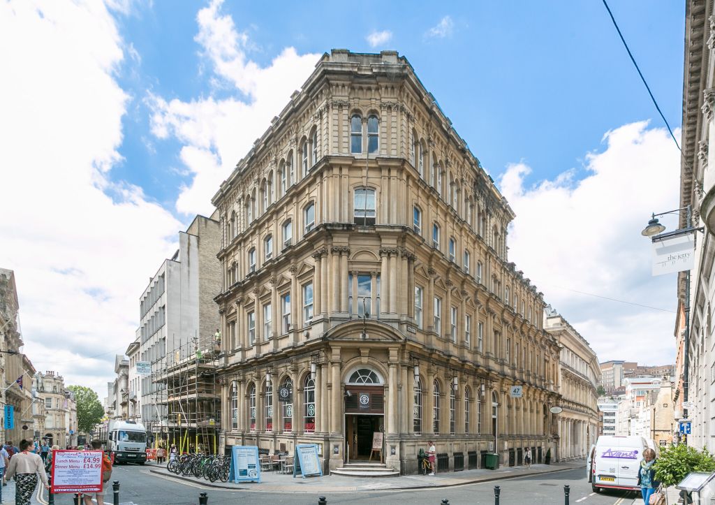 Property photo 1 of 4