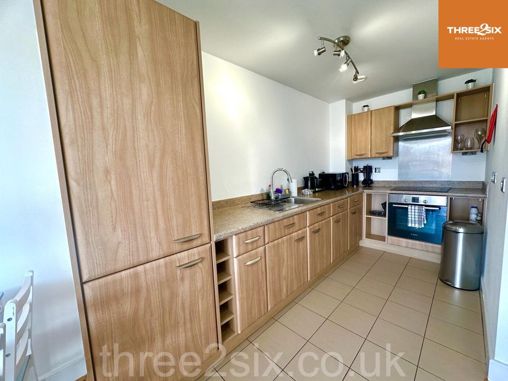Property photo 3 of 13 Gallery