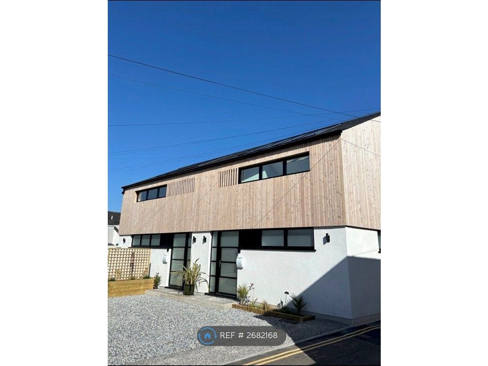 Property photo 1 of 9 Outside Front Of The House