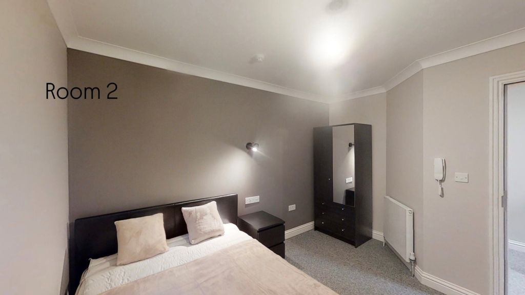 Property photo 3 of 7 Photo