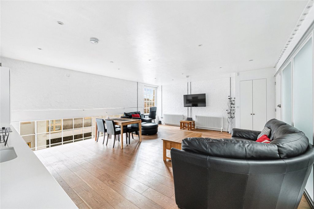 Property photo 3 of 15 Picture No. 03