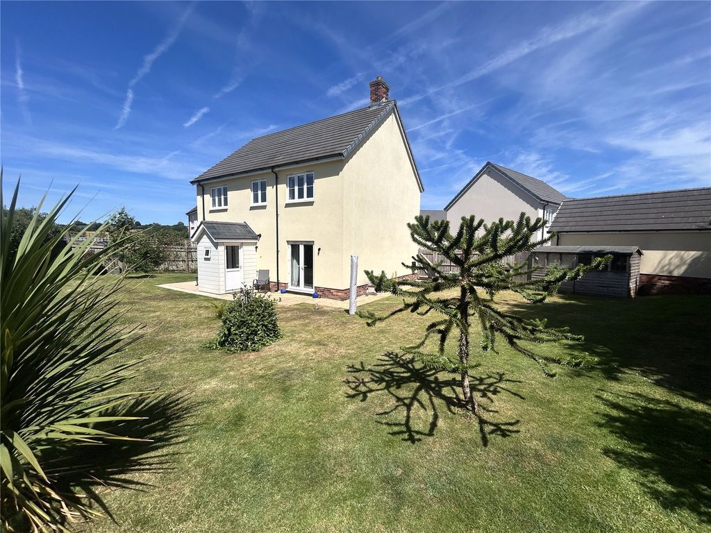 Property photo 1 of 23 Rear Garden