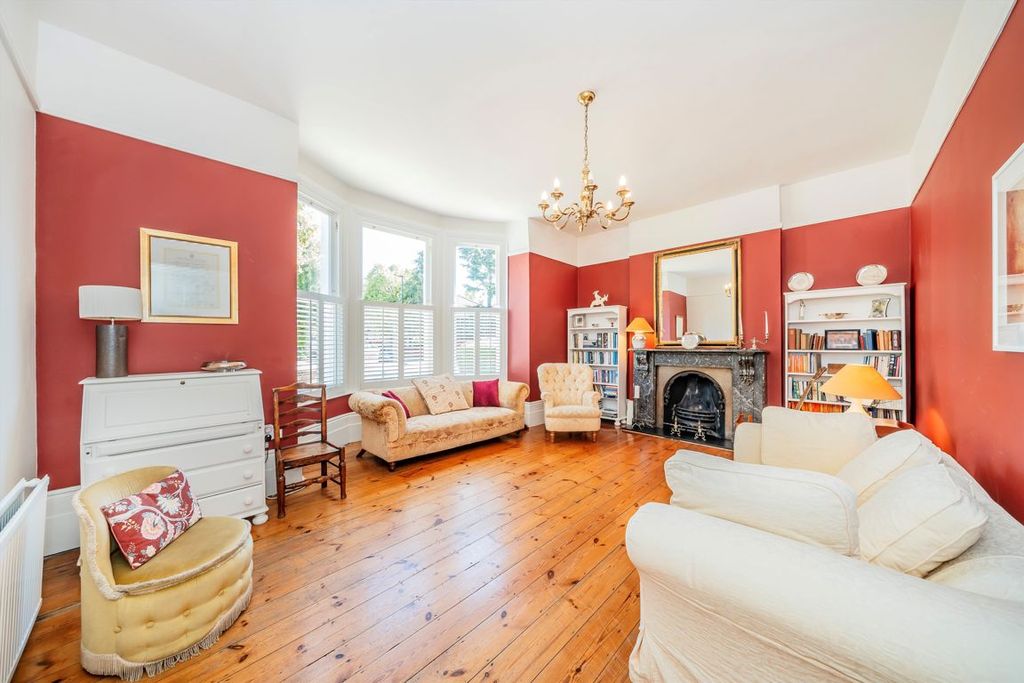 Property photo 2 of 7