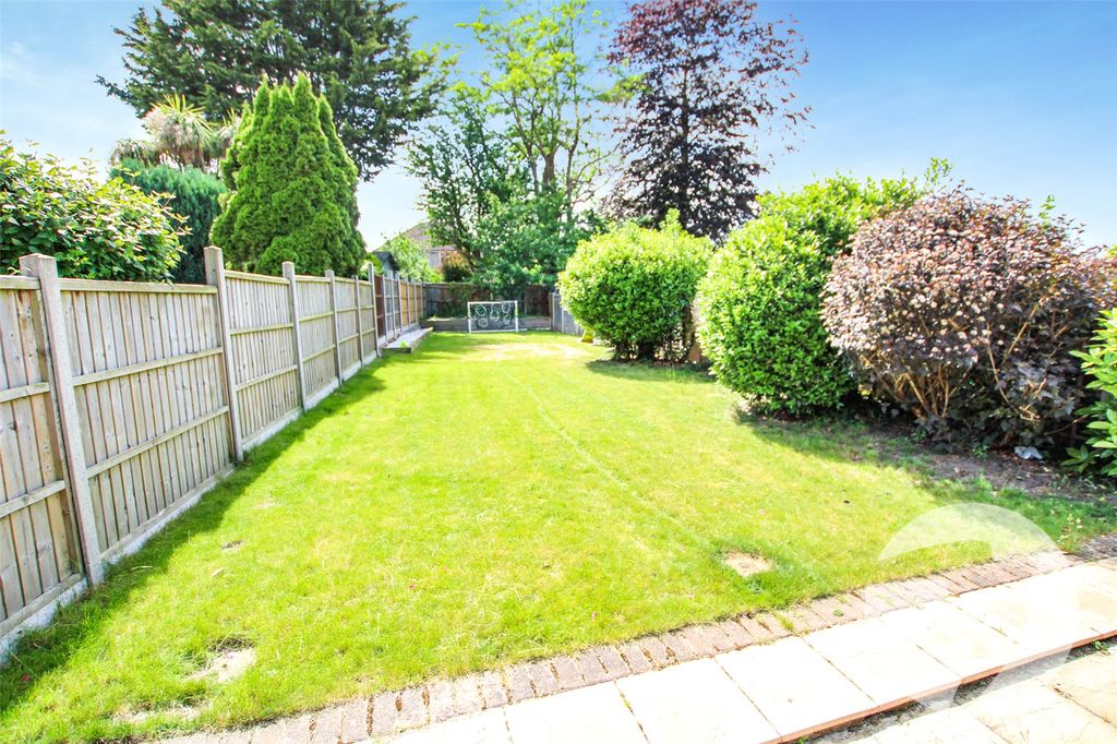 Property photo 2 of 16 Picture No. 08