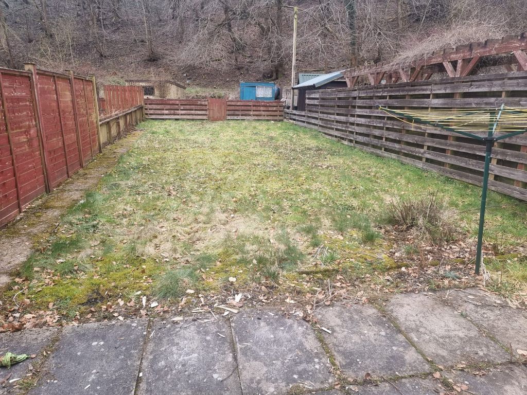 Property photo 3 of 7 Gallery