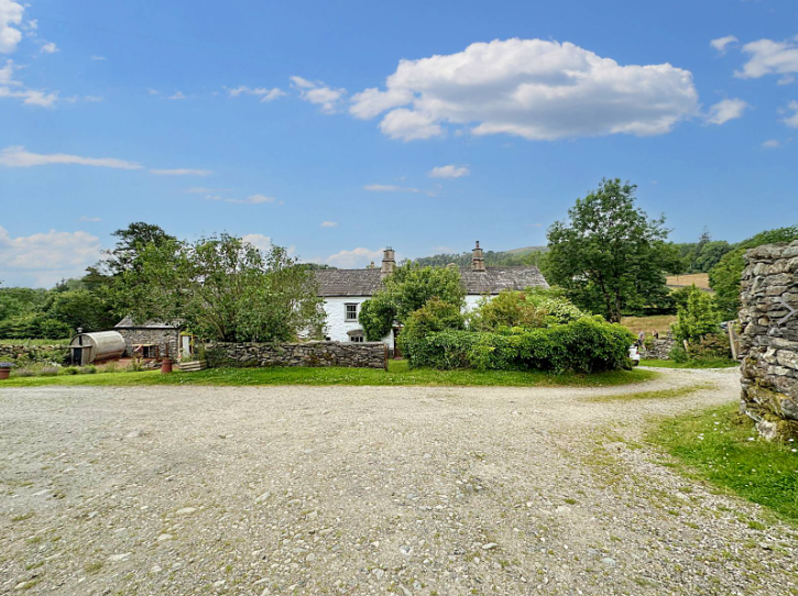 Property photo 3 of 76