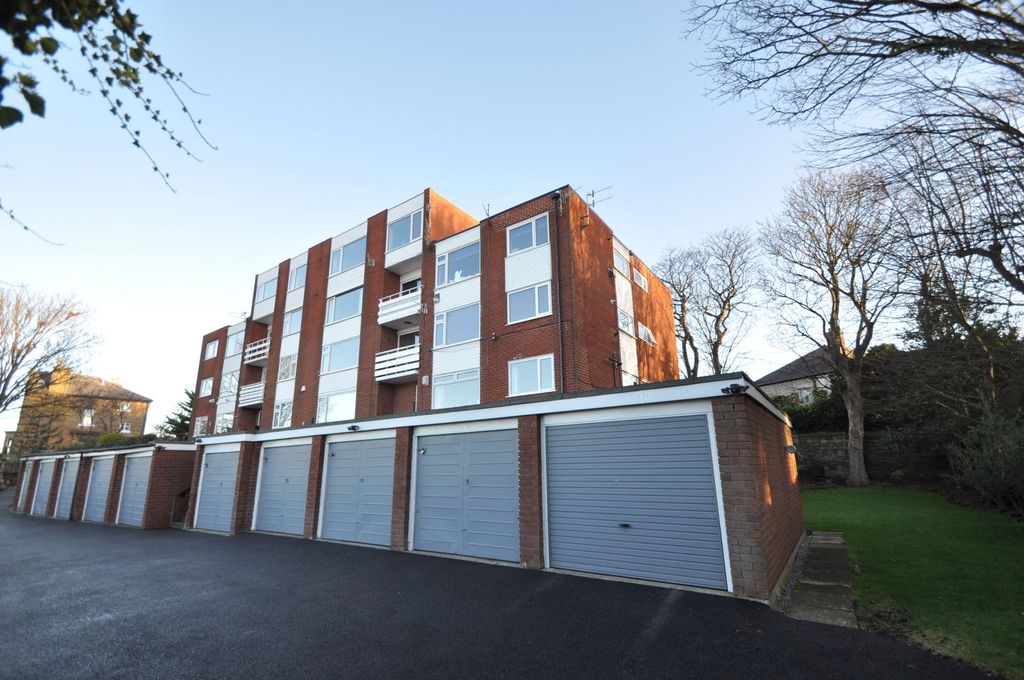 Property photo 2 of 46