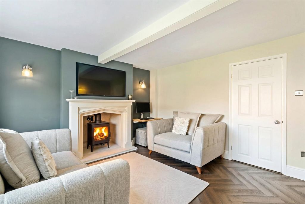 Property photo 3 of 36 Image-3x2-2528x1696 (54).Jpg