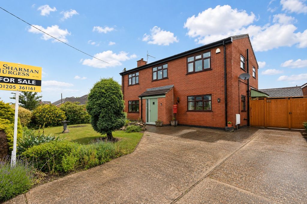 Property photo 1 of 25