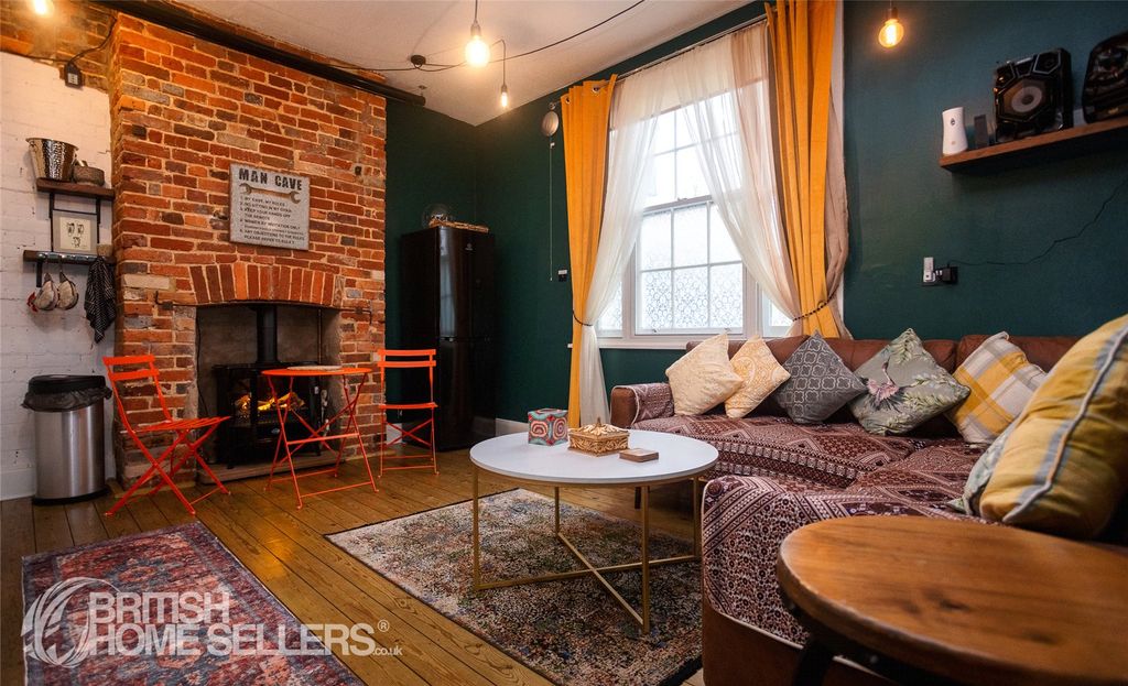 Property photo 1 of 18 Picture No. 17