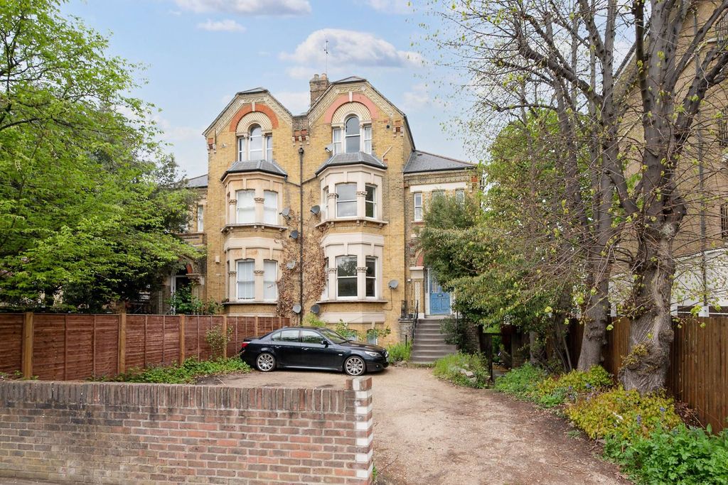 Property photo 1 of 10