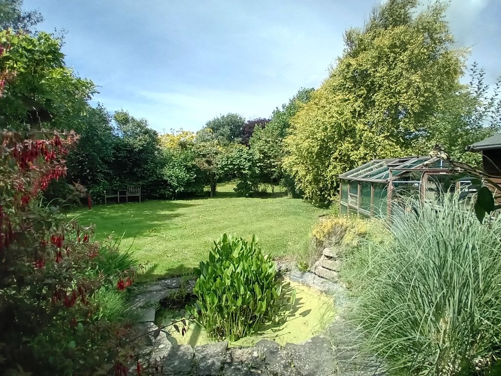 Property photo 2 of 30