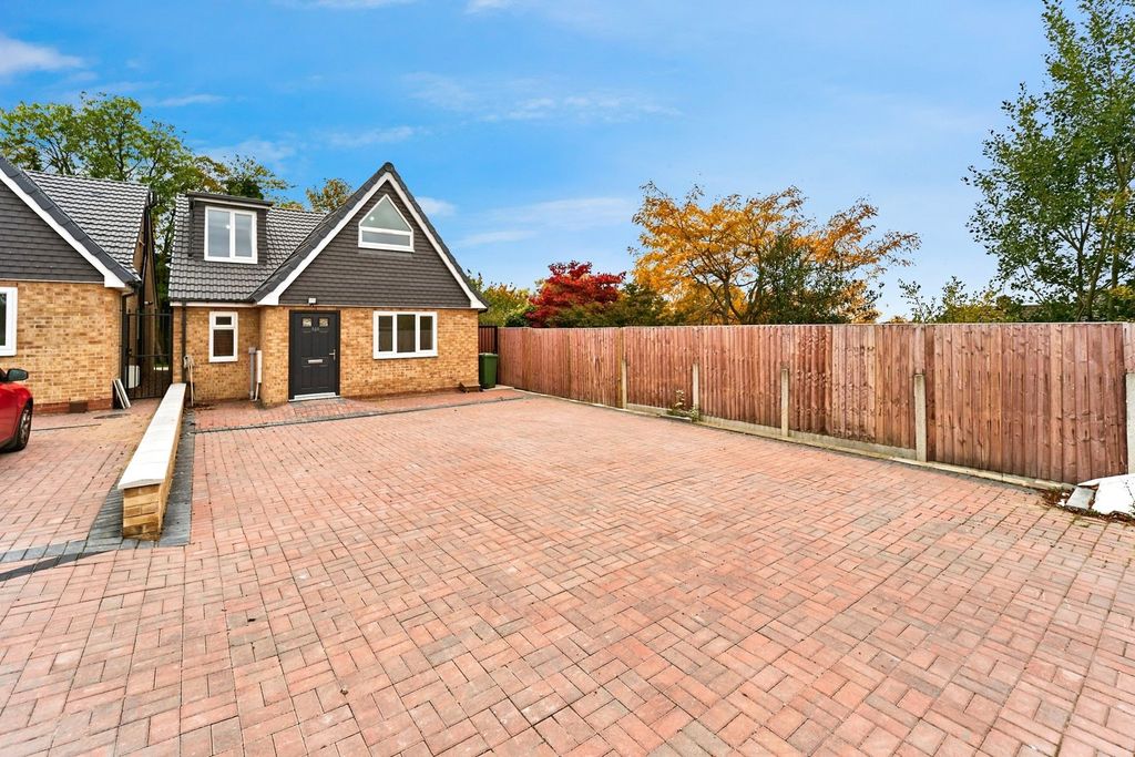 Property photo 1 of 17 Photo