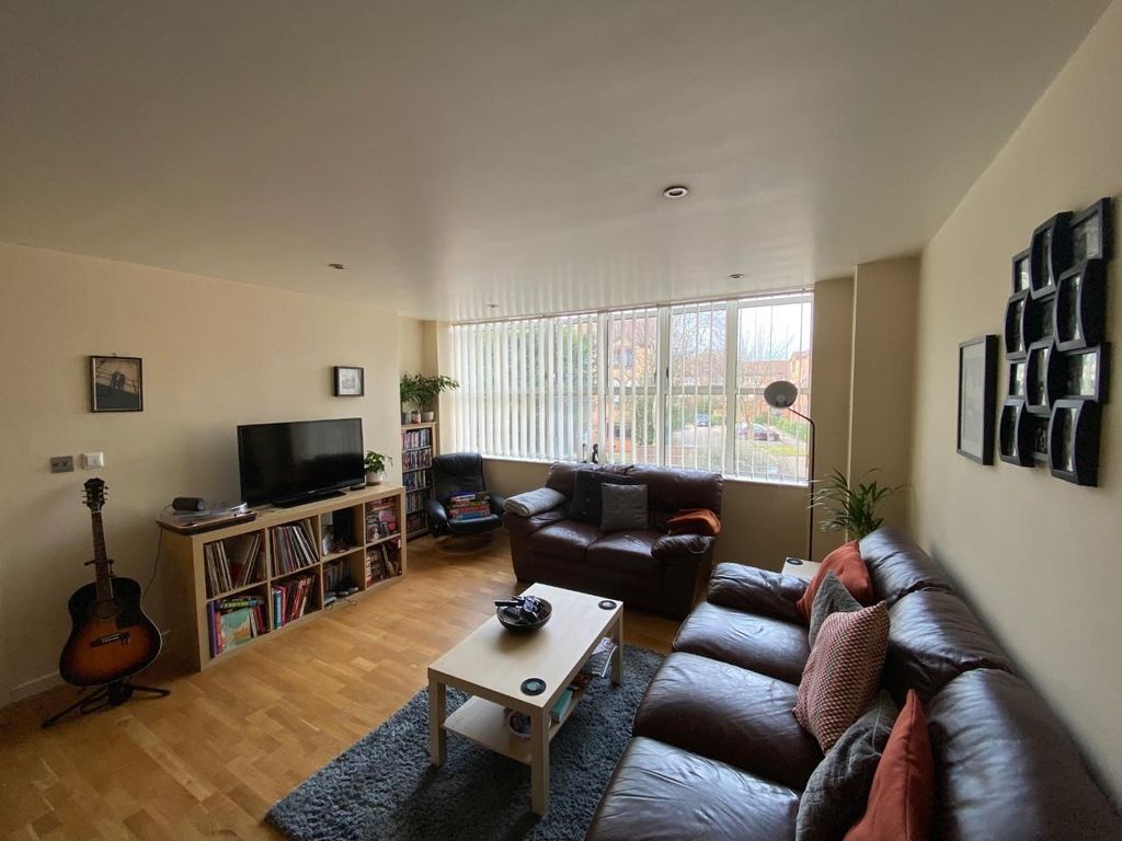 Property photo 3 of 9 Thumbnail_Img_8433.Jpg