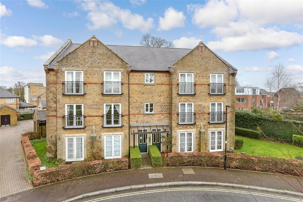 Property photo 1 of 9 External (Web)