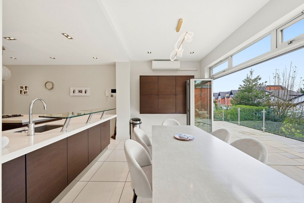 Additional image 8 of 7 bed semi-detached house for saleBroom Lane, Salford M7